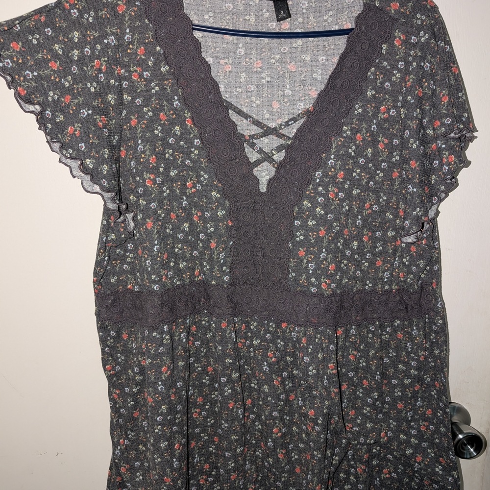 Torrid Gray Floral Blouse with Lace Detail